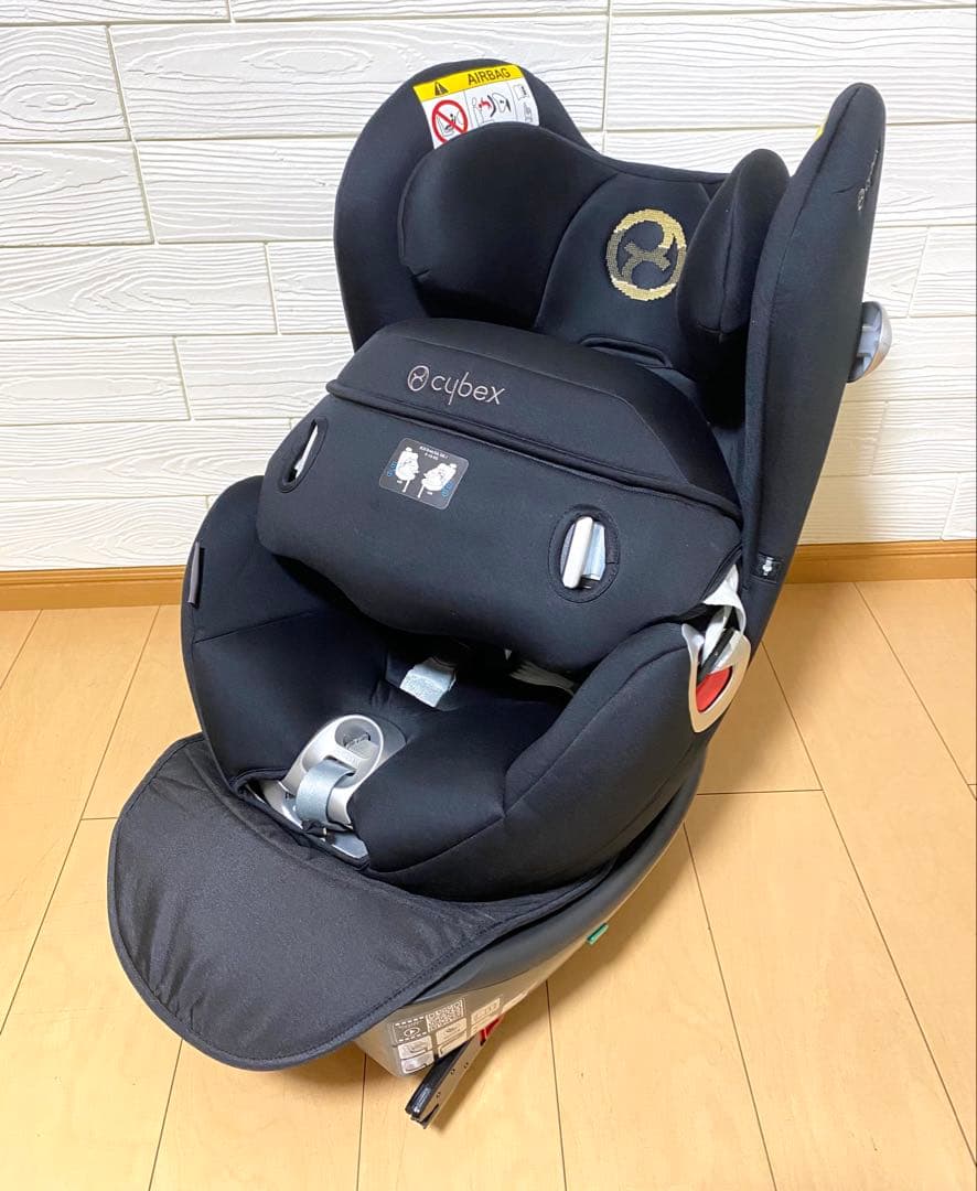 Cybex サイベックス Sirona シローナ　ISOFIX 回転式 ブラック