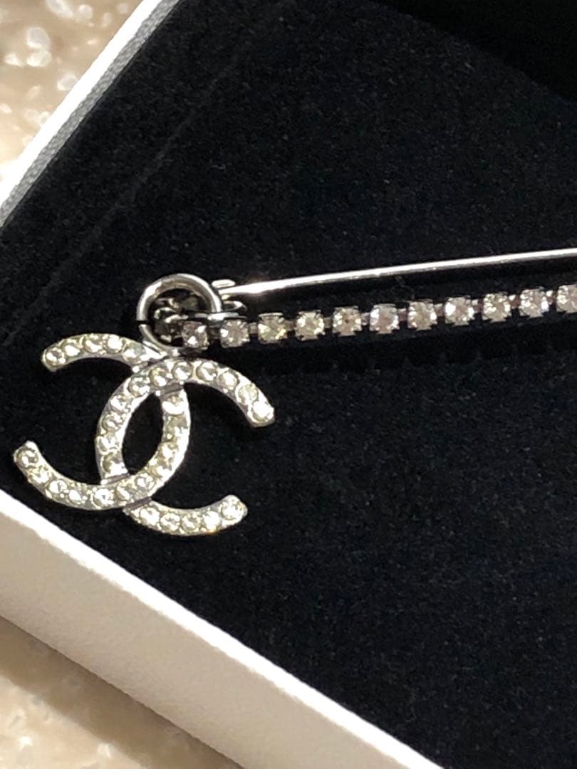 ◆本物◆CHANEL★美品★定番CCロゴブローチ★希少品♪