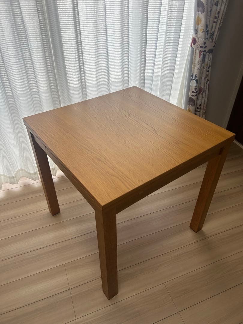 unico 伸縮式ダイニングテーブル