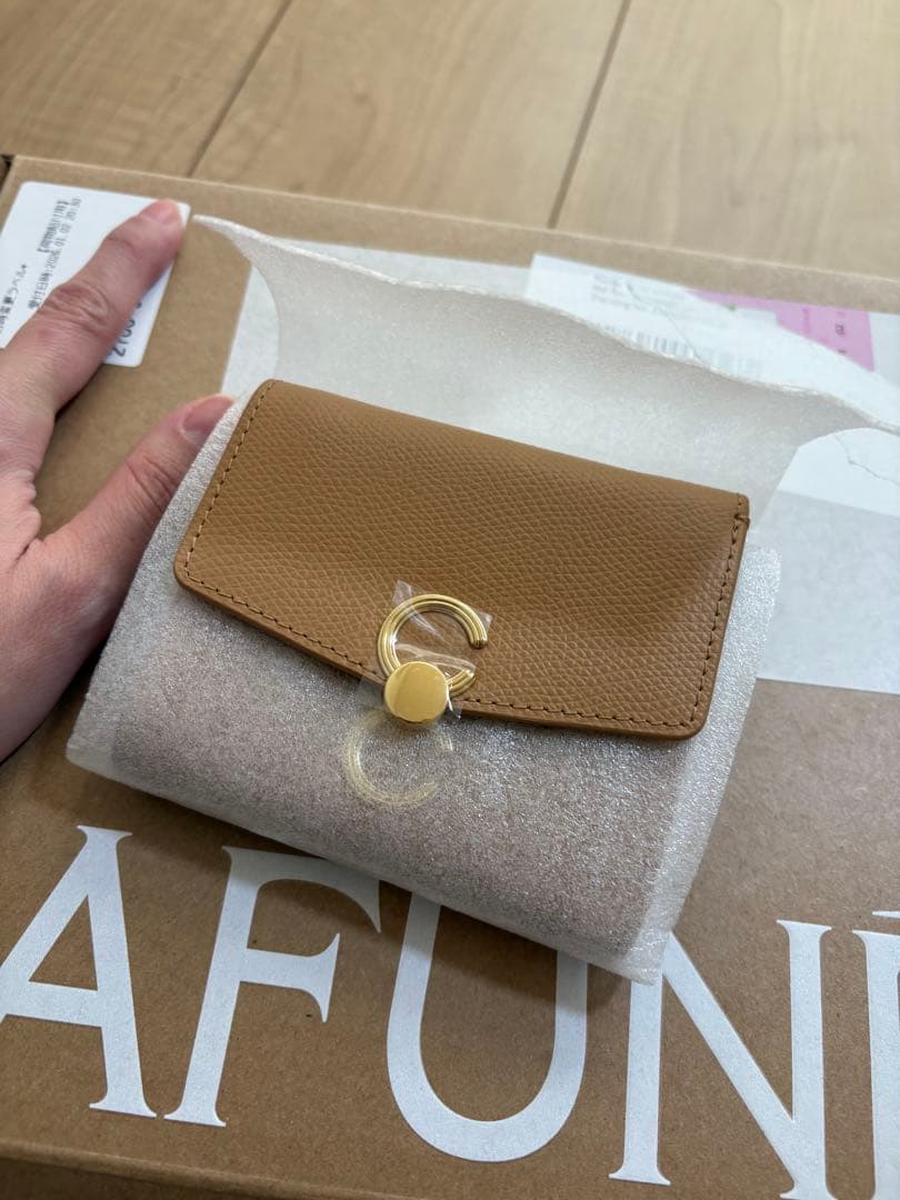 カフネ　三つ折り財布　DOUBLE-C WALLET - CAMEL