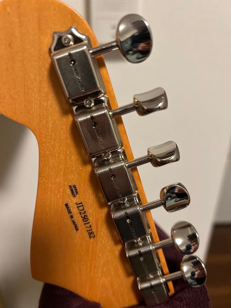Fender Stratocasterチャーモデル