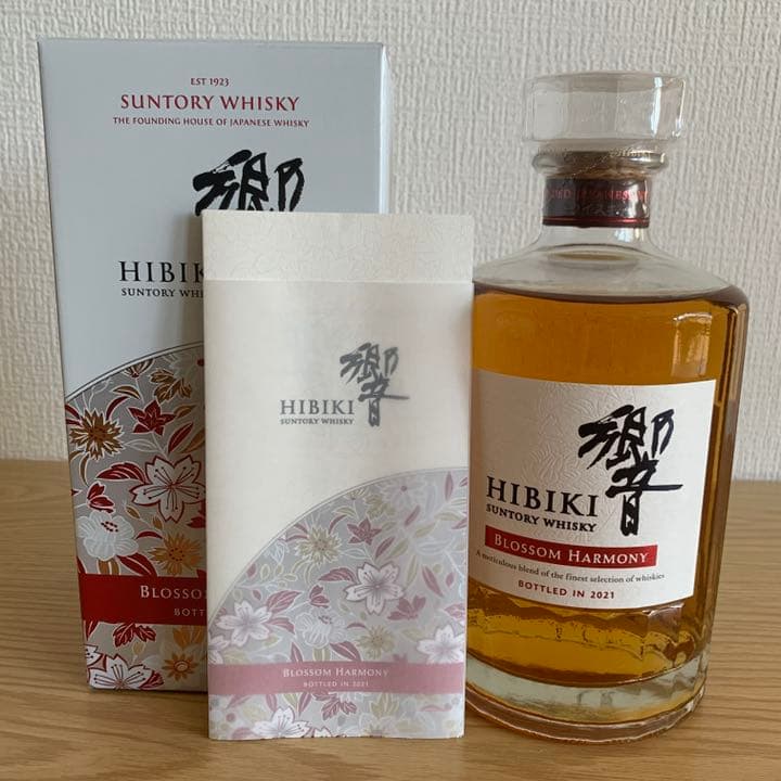 サントリー響ブロッサムハーモニー2021年  700ml アルコール:43%