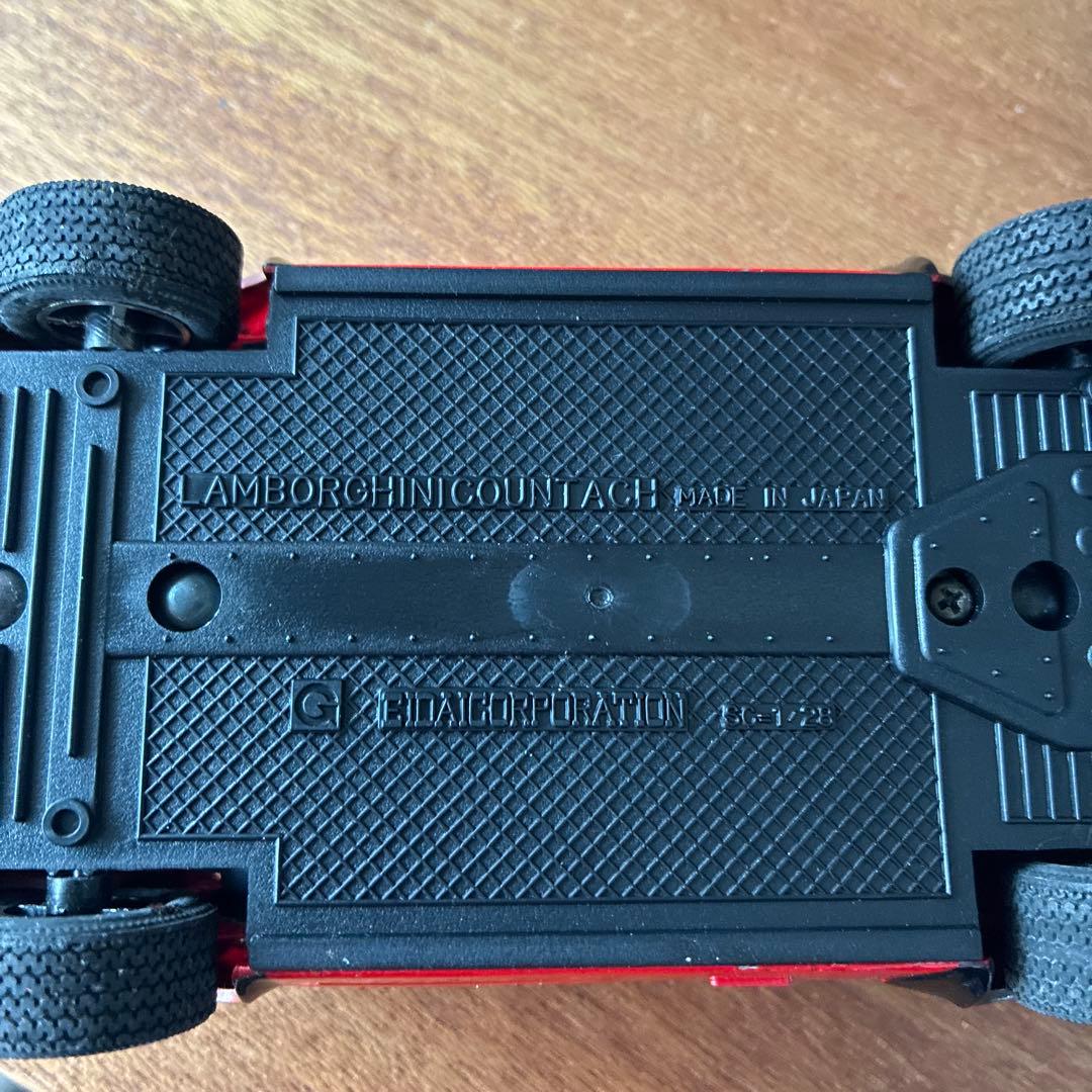 エーダイグリップ　カウンタックLP-500S　ミニカー　1/28