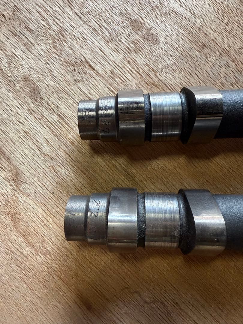 トラスト カムシャフト RB26