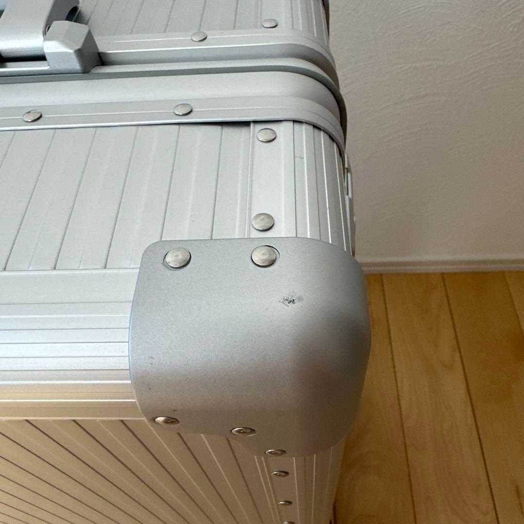 aucentic シルバー アルミニウム キャリーケース