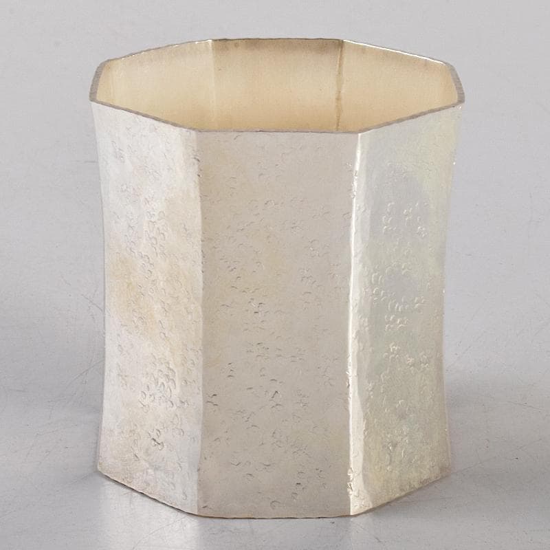 茶道具　竹影堂造　銀杏文　南鐐八角蓋置　共箱　V　R5064