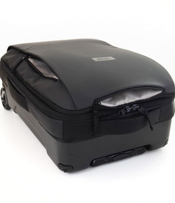 ★新品★camelbak/インターナショナルキャリーオンウィール