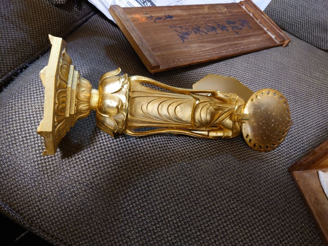 牧田秀雲作　聖観世音菩薩像