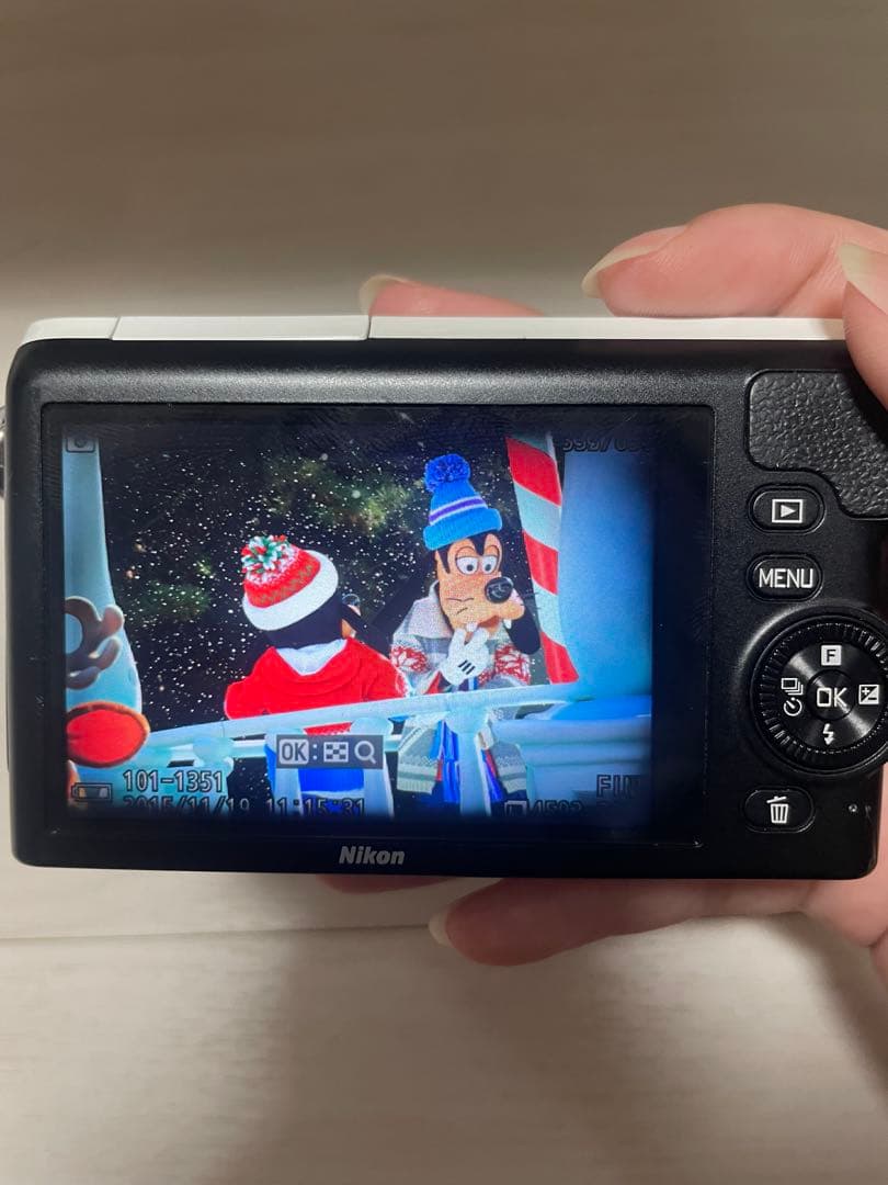 Nikon 1 S2 ミラーレス1眼レフ　[ジャンク品]