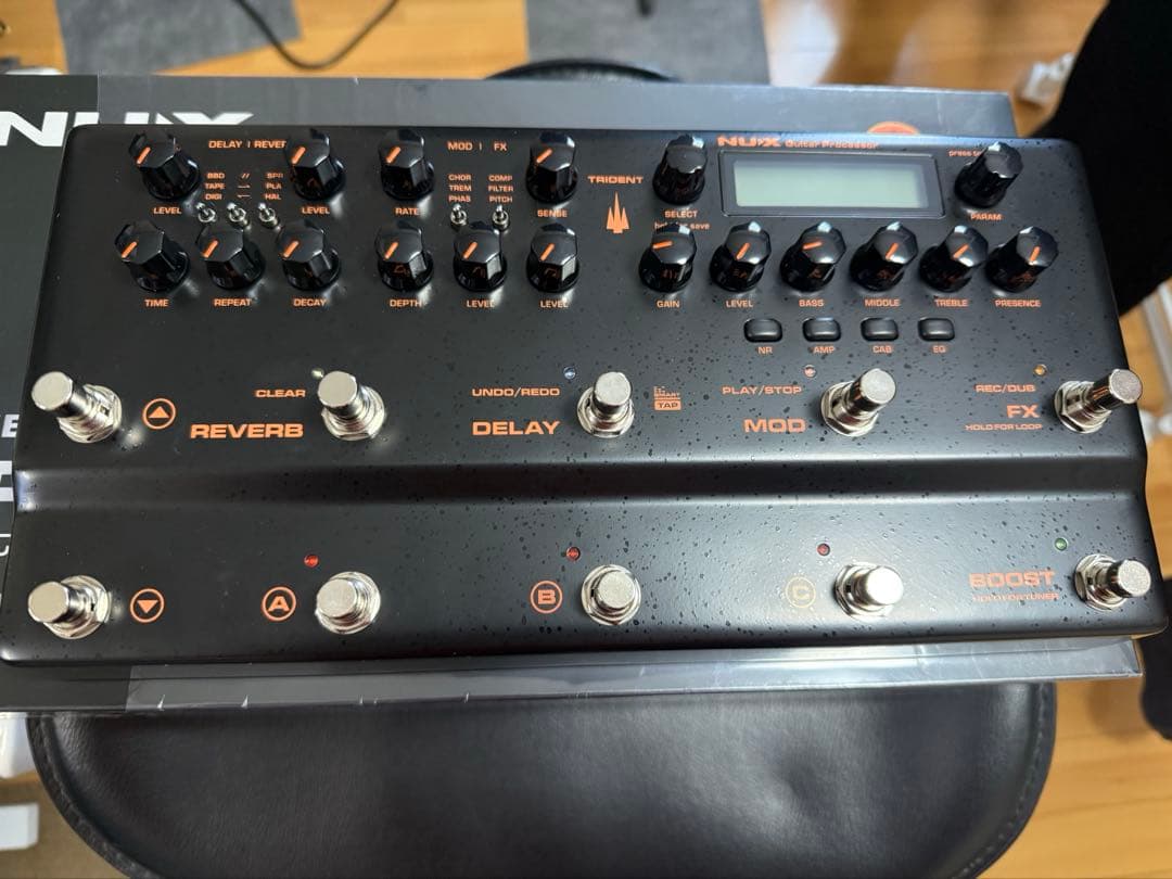NUX TRIDENT ギタープロセッサー