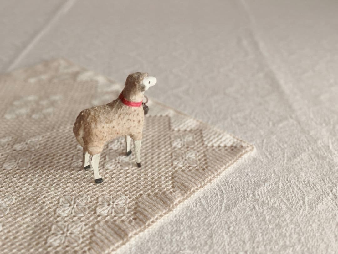 * antique sheep ✵ * クリスマスの 羊さん (m)