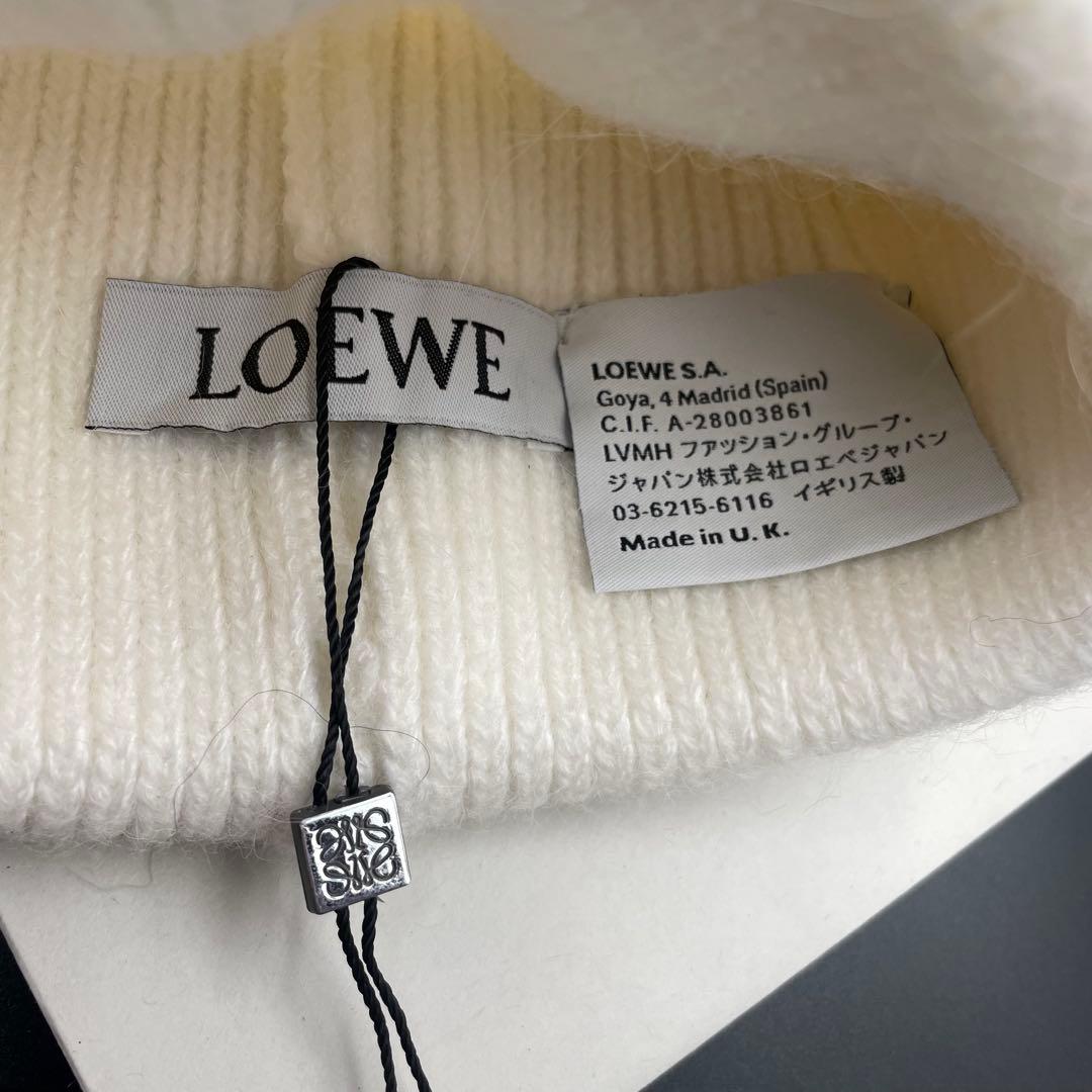 未使用★ロエベ　ニット帽　カシミヤ混　ロゴ　レディース　ホワイト