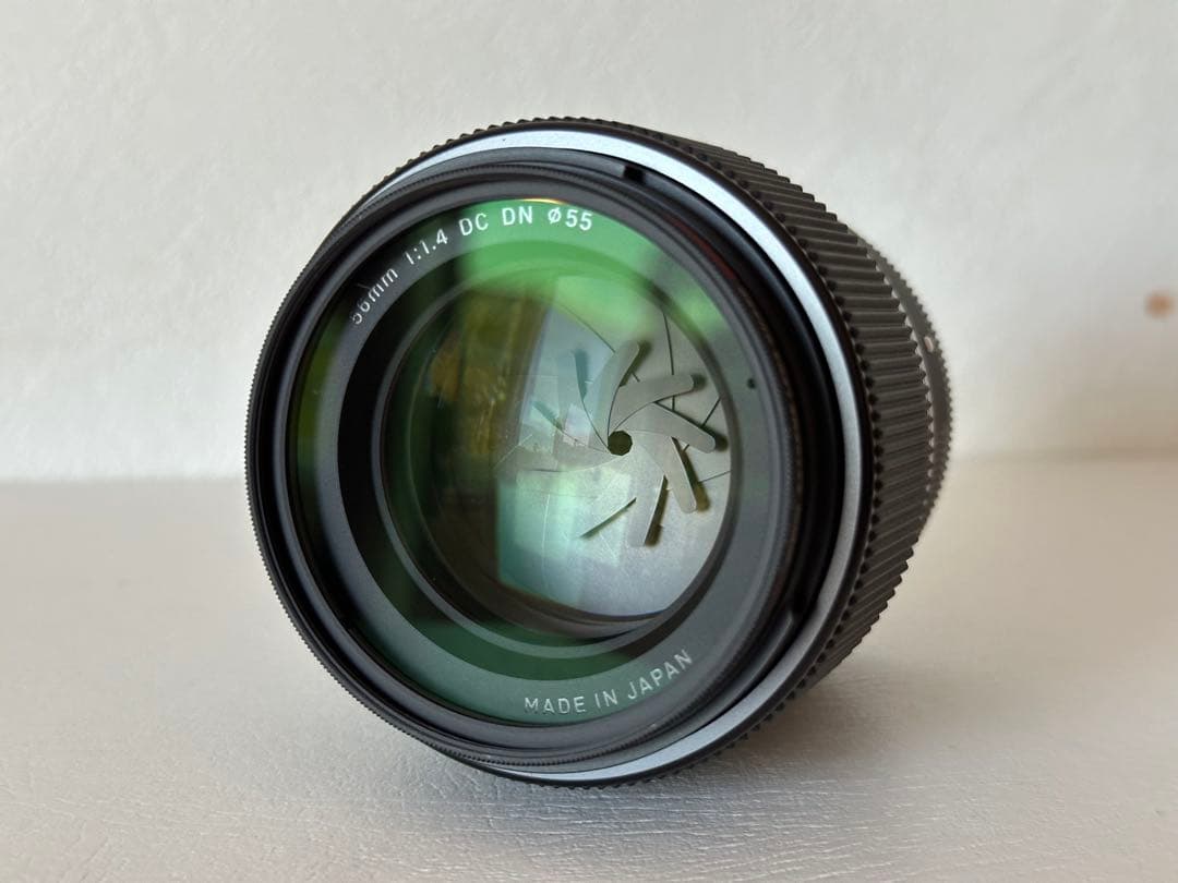 SIGMA 単焦点レンズ　56mm f1.4 ソニーEマウント用　aps-c