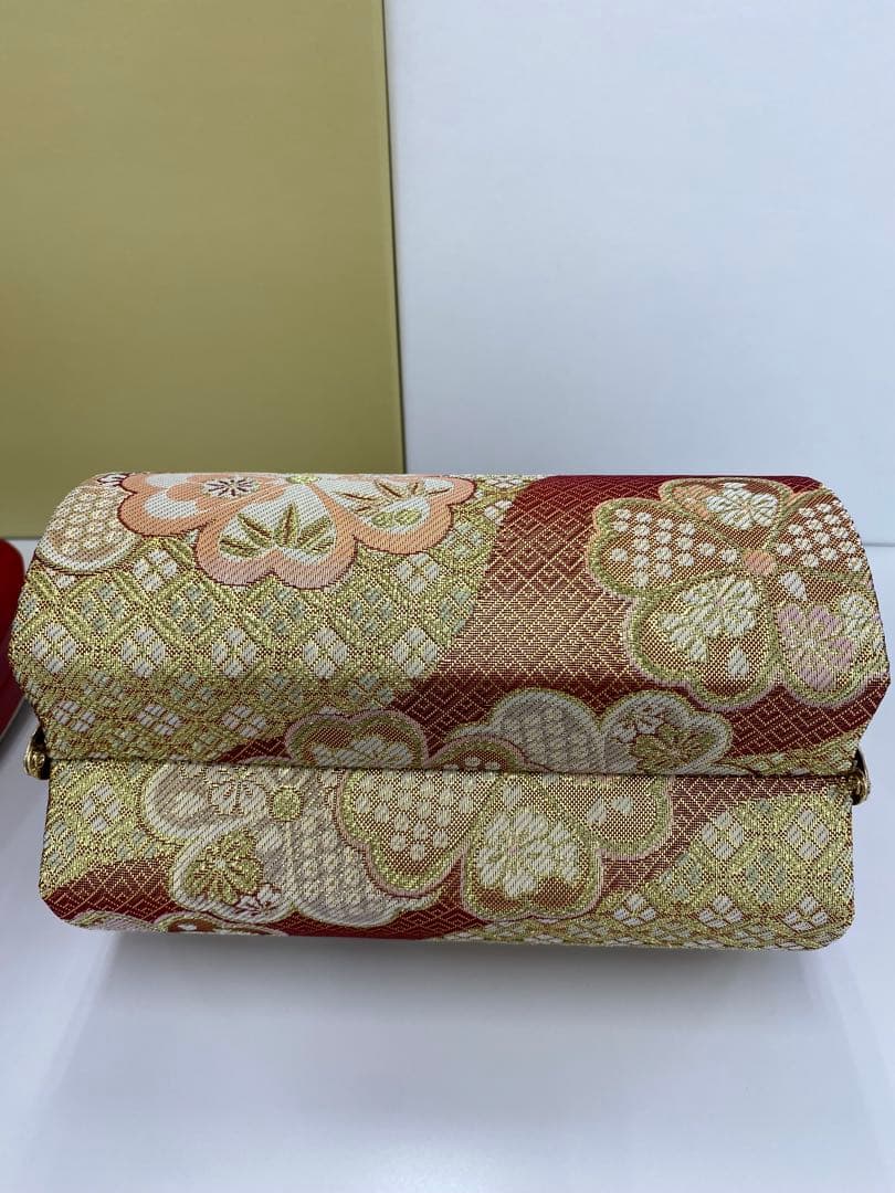和装用バッグ 赤と金 花柄 草履付き