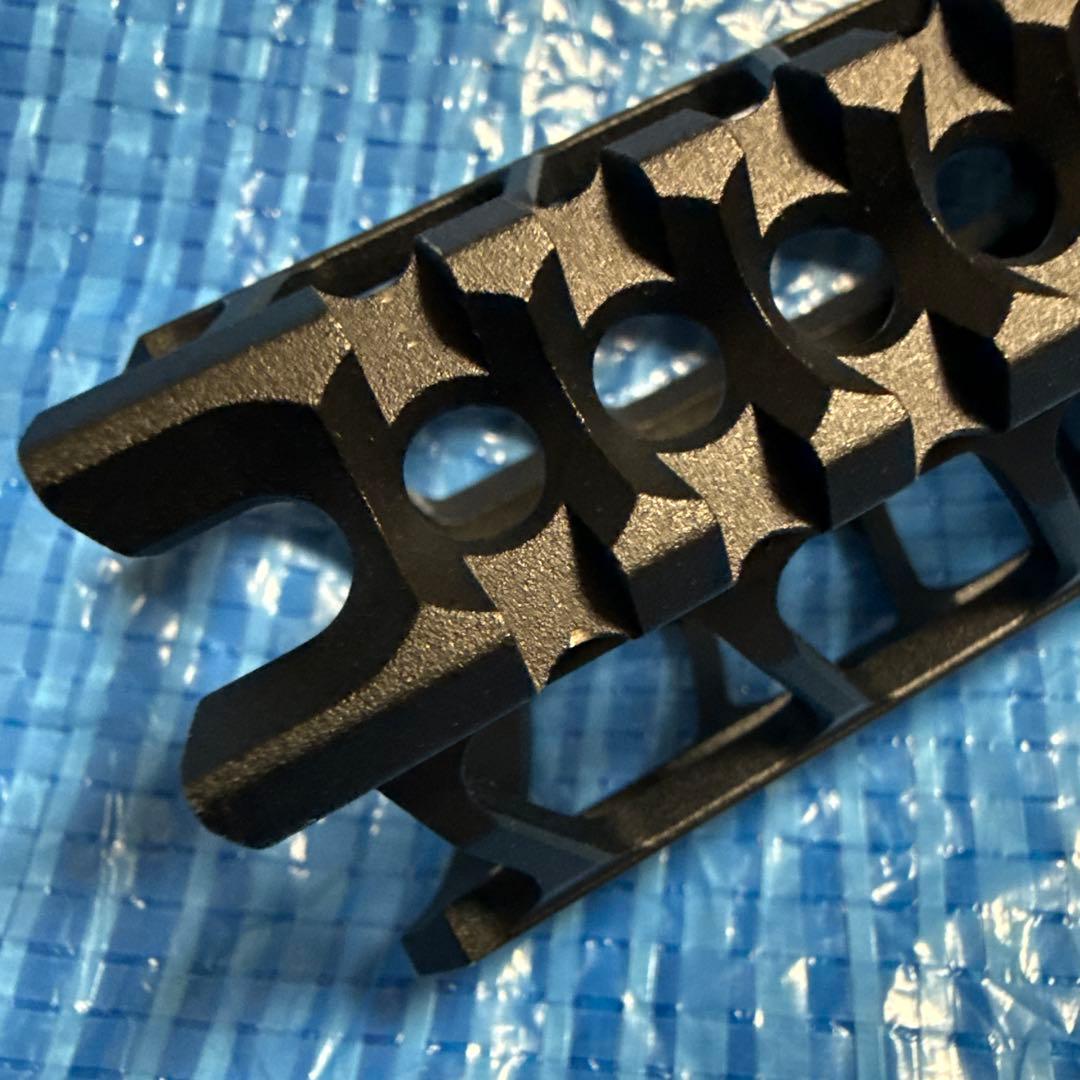 F1 Firearms P7M AR-15 Hyper Liteタイプ 5インチ