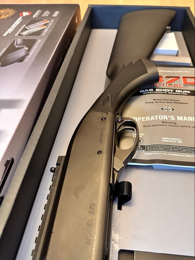 美品　東京マルイ M870 ガスショットガン　ドットサイトショットガンシェル付