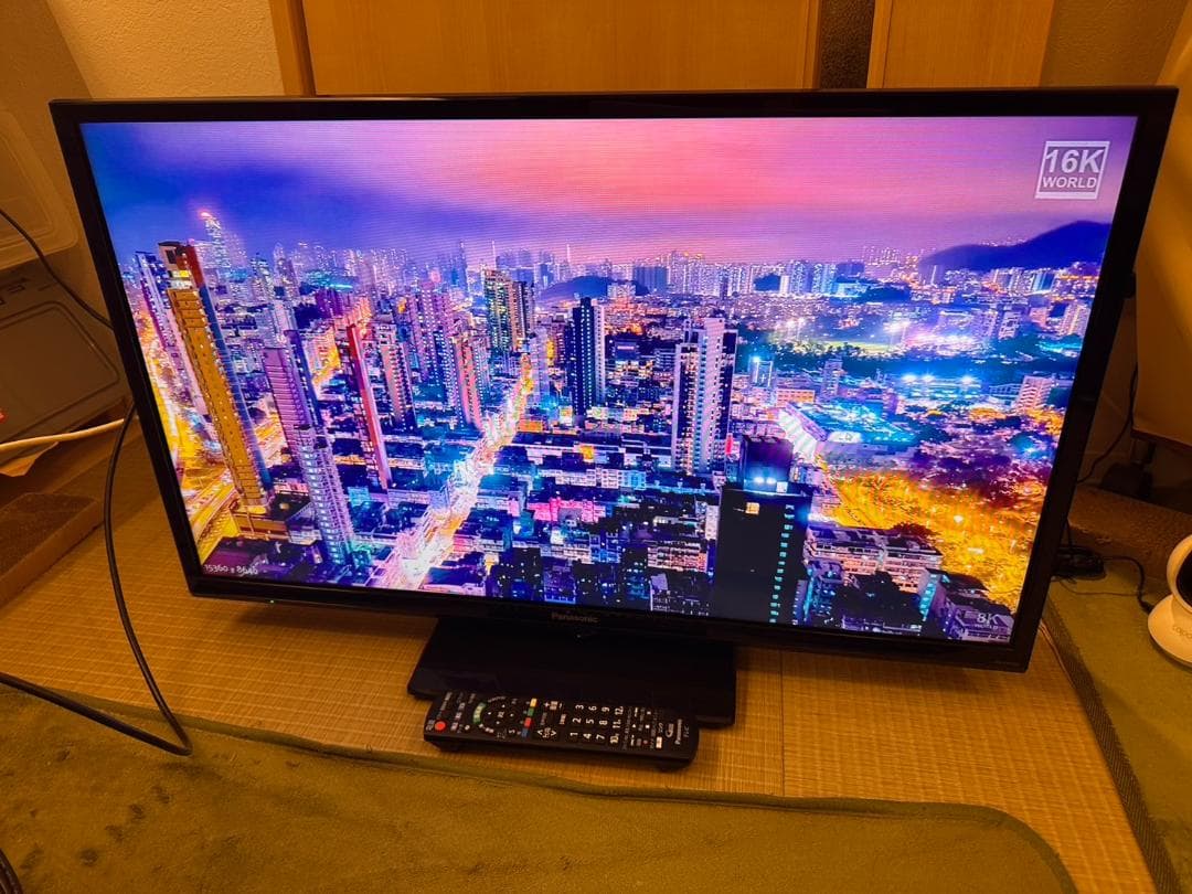 Panasonic　パナソニック 32型 テレビ TH-32H300 超極美品！