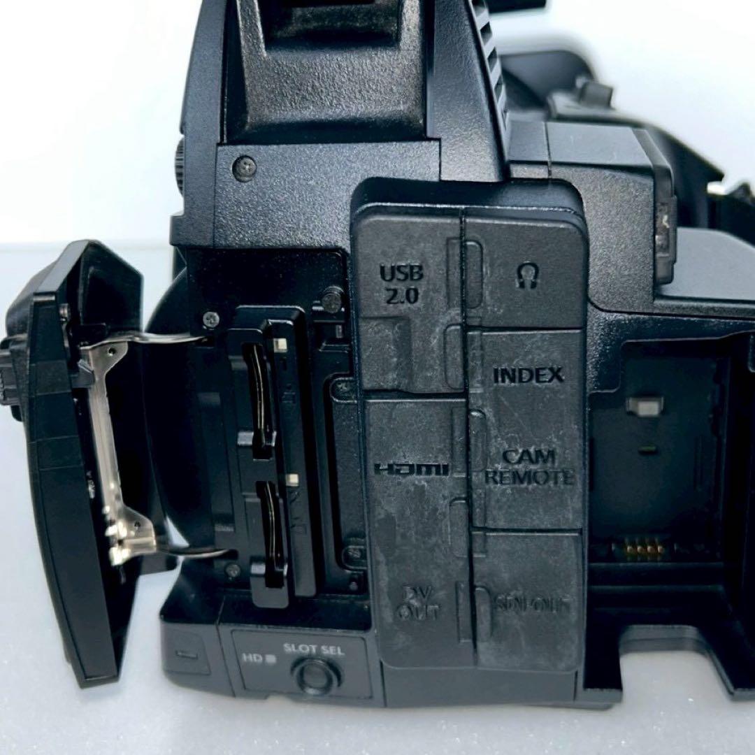 Panasonic AG-AC160 業務用ビデオカメラ バッテリー4個付き