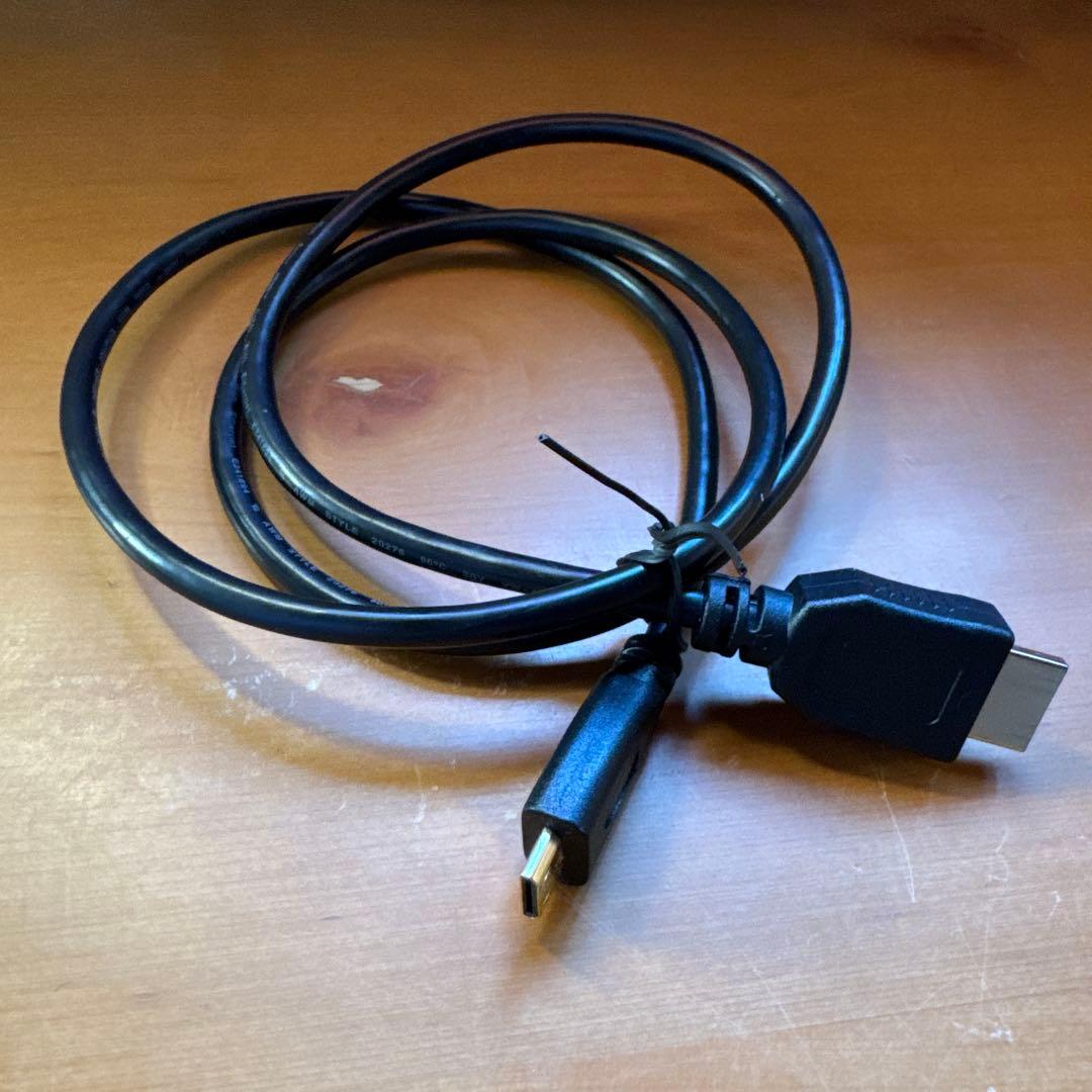 IVV モバイルモニター　15.6インチ