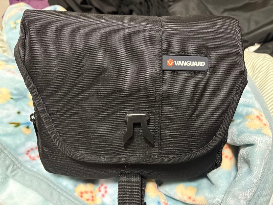 Canon EOS Kiss X10 SDカード64GBとバッグ付属