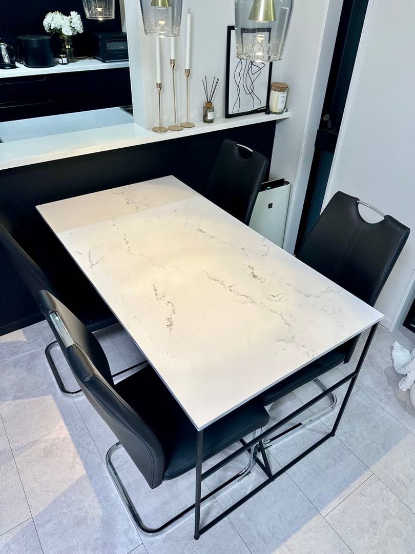 LOWYA 大理石柄ダイニングテーブル　140センチ