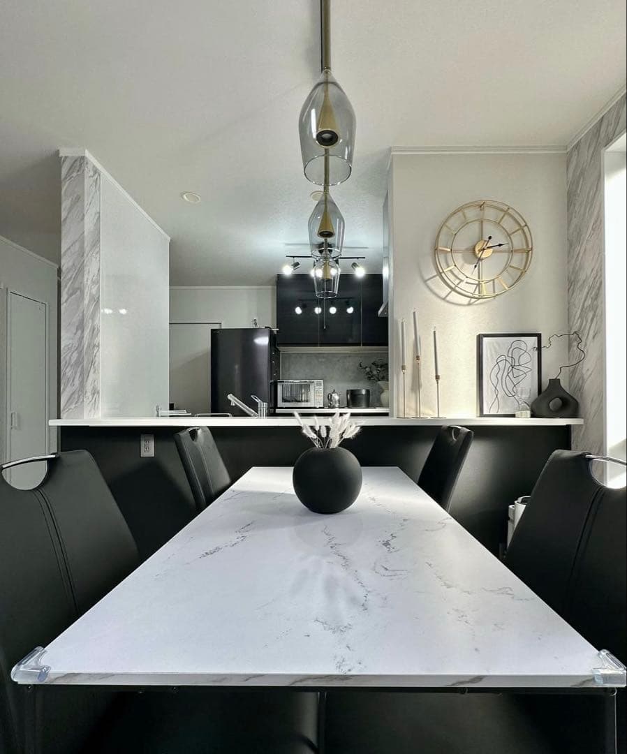 LOWYA 大理石柄ダイニングテーブル　140センチ