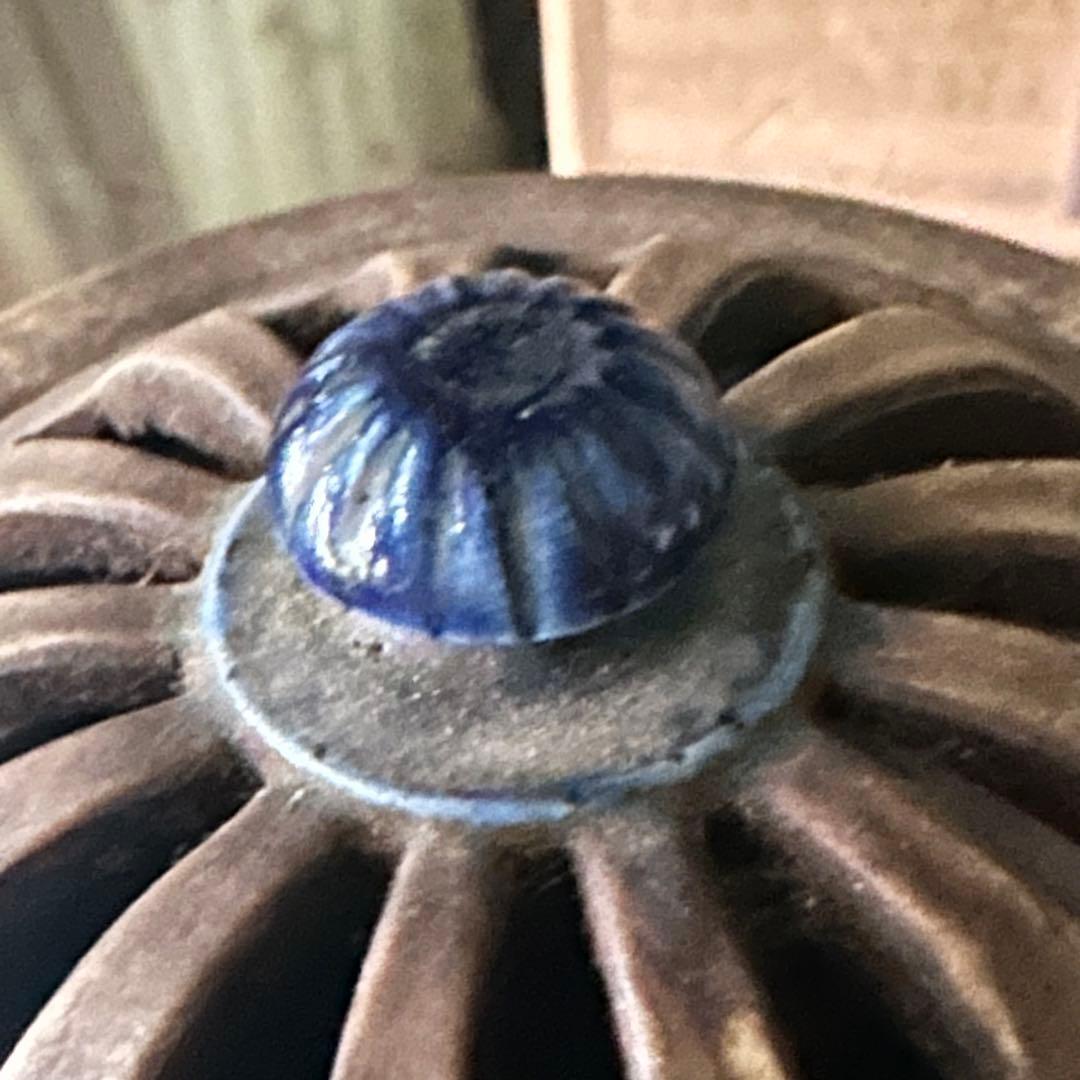 2125様感謝‼️老舗様愛蔵品‼️古九谷名品‼️賢人牡丹三つ足香炉　在銘　合桐箱箱入