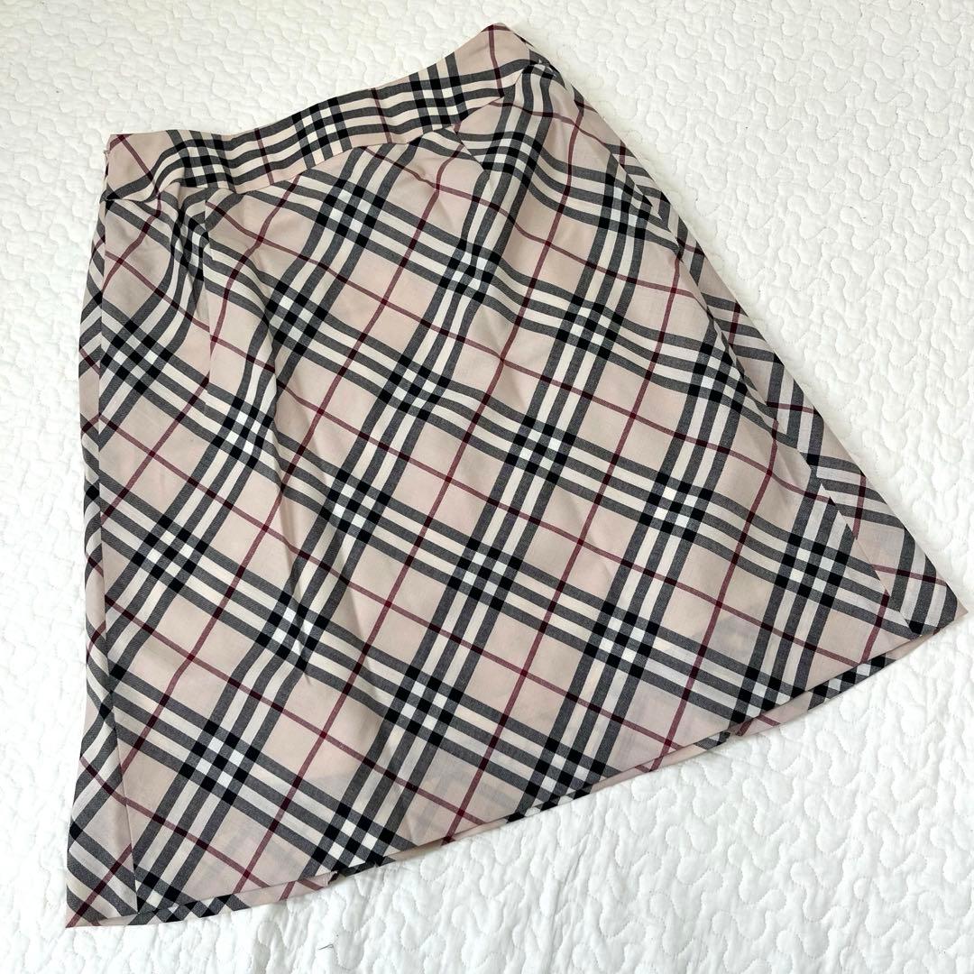 タグ付き未使用品　バーバリーロンドン　ノバチェック　スカート　大きいサイズ