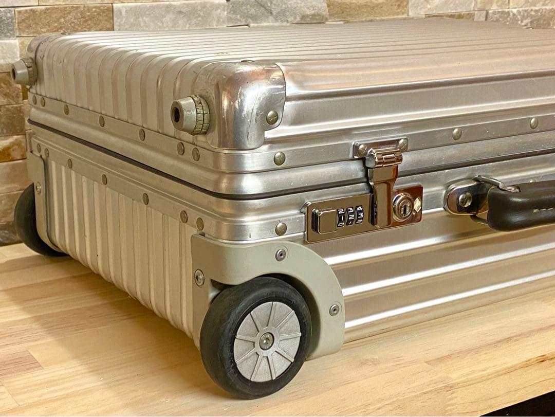 【希少】RIMOWA CLASSIC FLIGHT リモワ　スーツケース