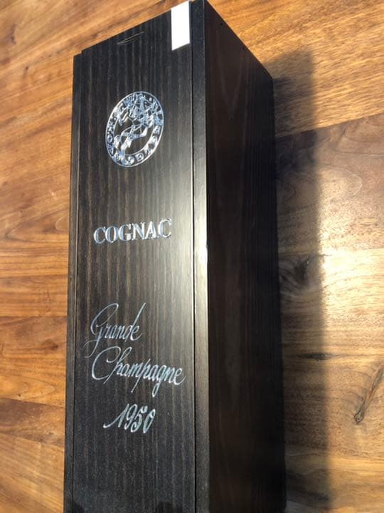 【緊急値下げ‼️】希少＆美品！1950年　コニャック　黒木箱付き！
