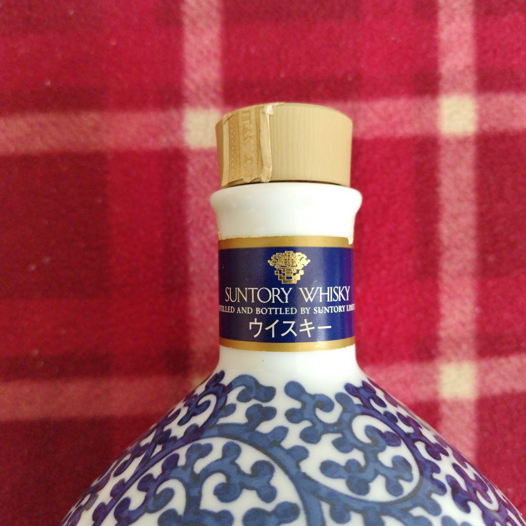 JP（空き瓶） ウイスキー白州１２年　有田焼染付蛸唐草寅文筒型瓶　箱付き