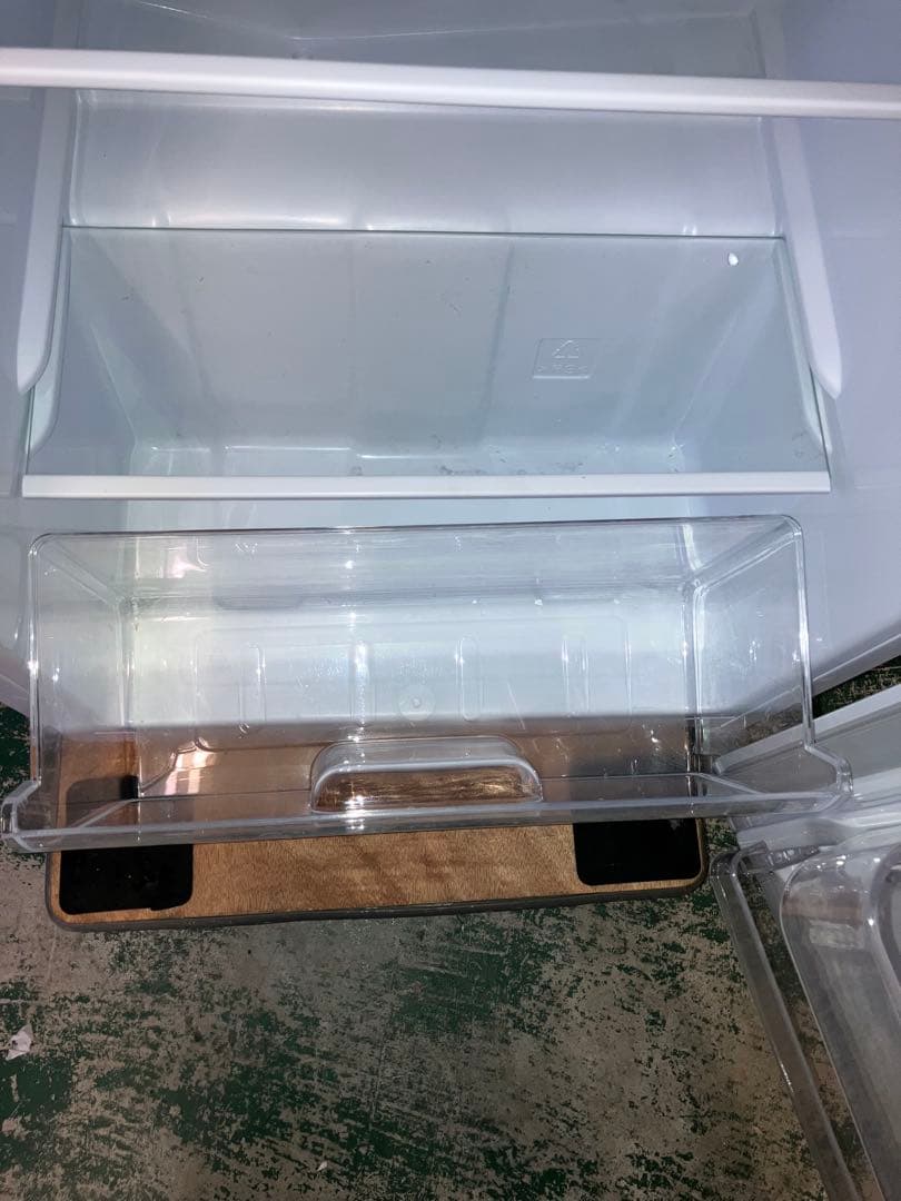 10h59 Hisense 120L 冷凍冷蔵庫 HR-B12E2W 2023年