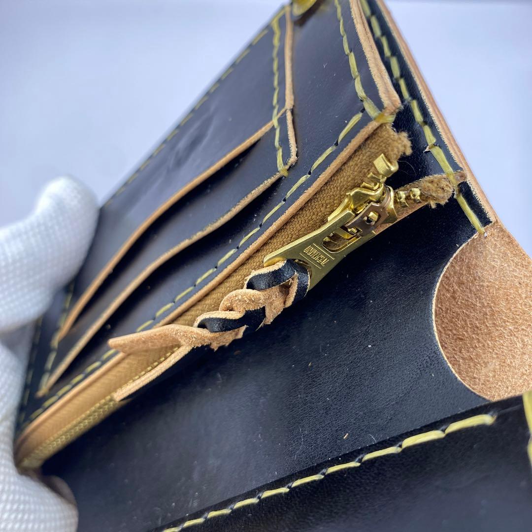 折らずお札収納 真鍮 丘染めブラックの無骨トラッカーウォレット