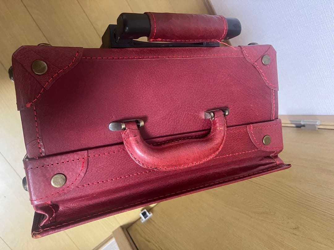 【お値段交渉可能】シフレ　ユーラシア　トランク　レッド　赤