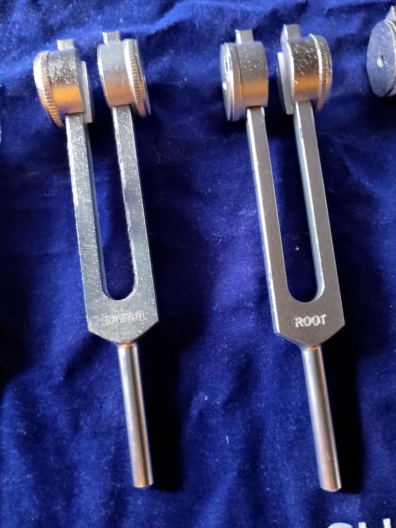 チャクラ　チューニング　フォーク　音叉　ヒーリング