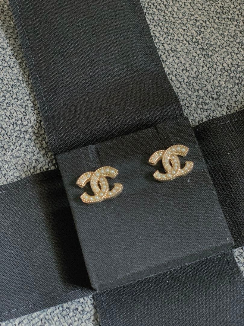 新品/未使用 シャネルCHANEL パール ピアス