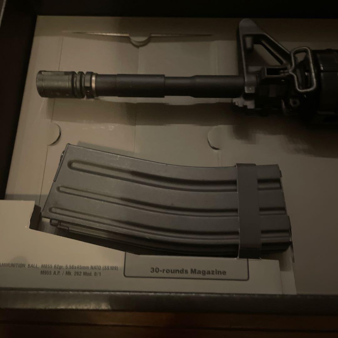 次世代電動ガン M4 SERIES 30発マガジン付き