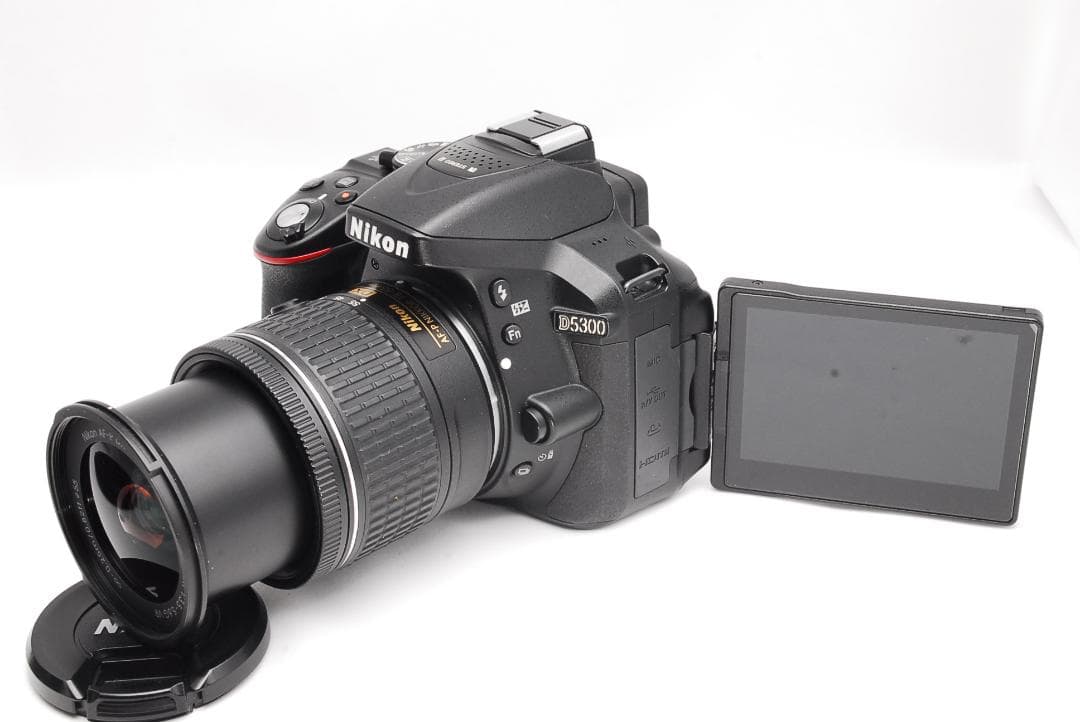 ♥ Nikon D5300 ♥新型レンズ♥初心者おすすめ♥ 一眼レフカメラ
