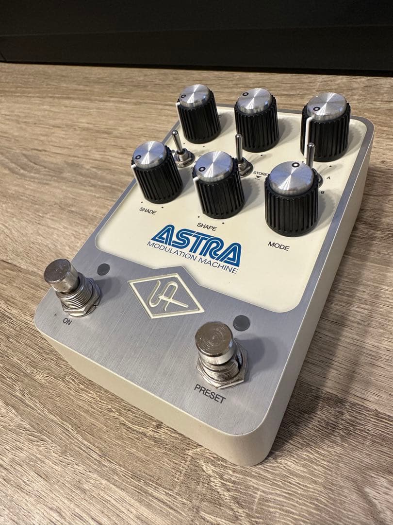 ギター Universal Audio UAFX ASTRA