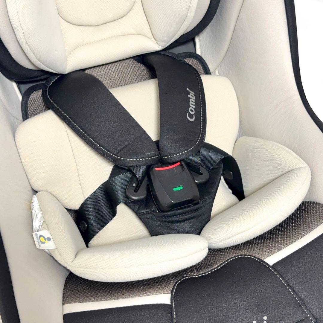 【美品】コンビマルゴットS 長く使えるチャイルドシート 新生児～7歳頃まで