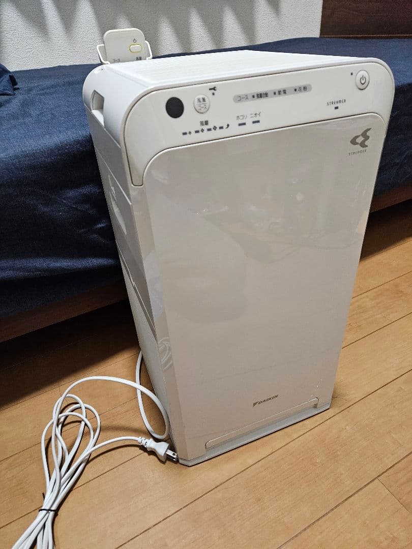 美品　MC55UKS-W ストリーマ空気清浄機 ダイキン