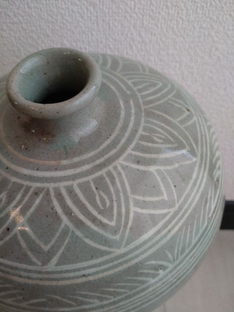 李朝　高麗青磁　白黒象嵌　朝鮮美術　梅瓶　骨董　陶芸　陶磁器　29cm高程