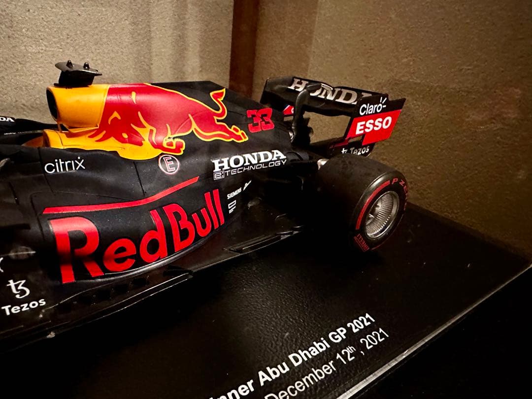 SMC別注spark RB16B アブダビGP フェルスタッペン