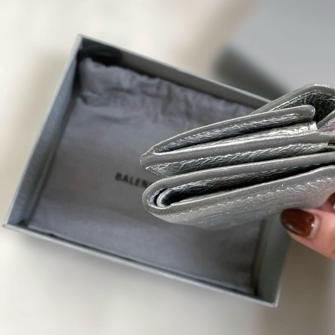 チロメchan！バレンシアガ ペーパーミニウォレット 三つ折り財布