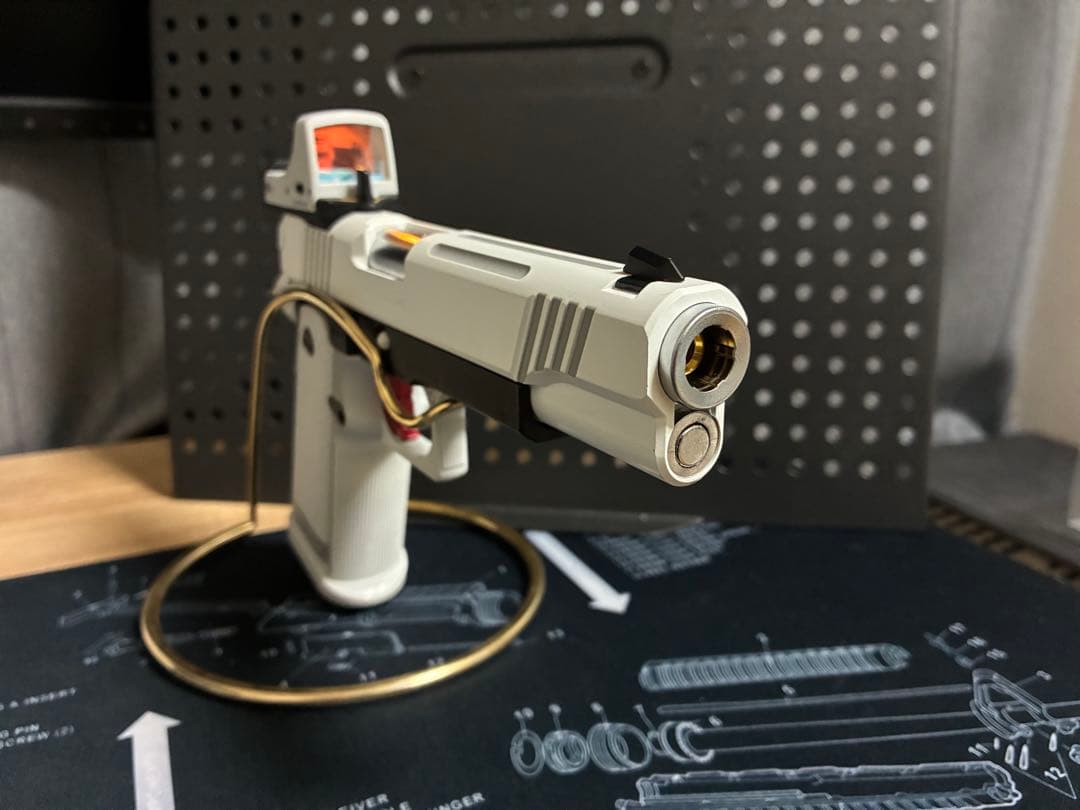 東京マルイ ハイキャパホワイトプロサイト