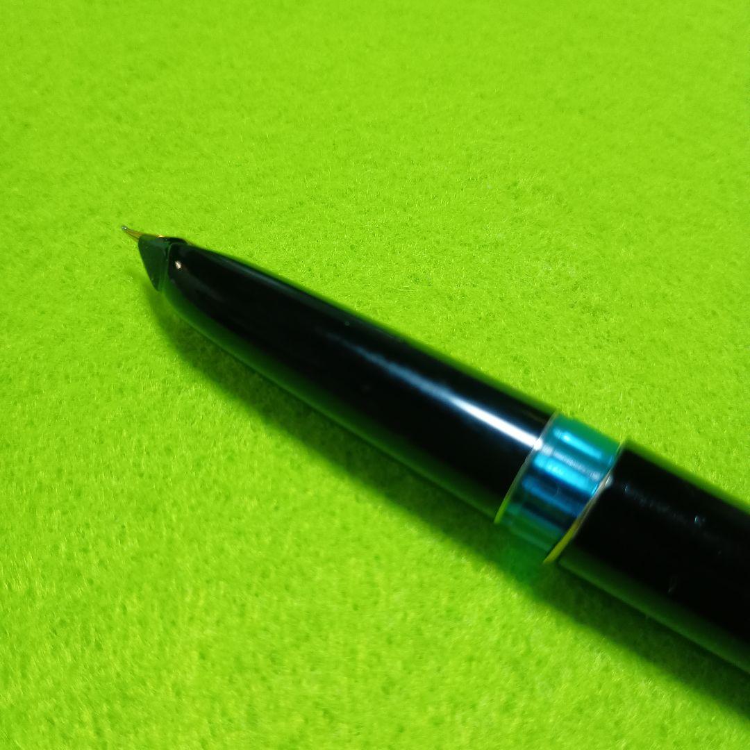 モンブラン万年筆　人気のNo22　　 ペン先　14K 585 ブラック＆ゴールド