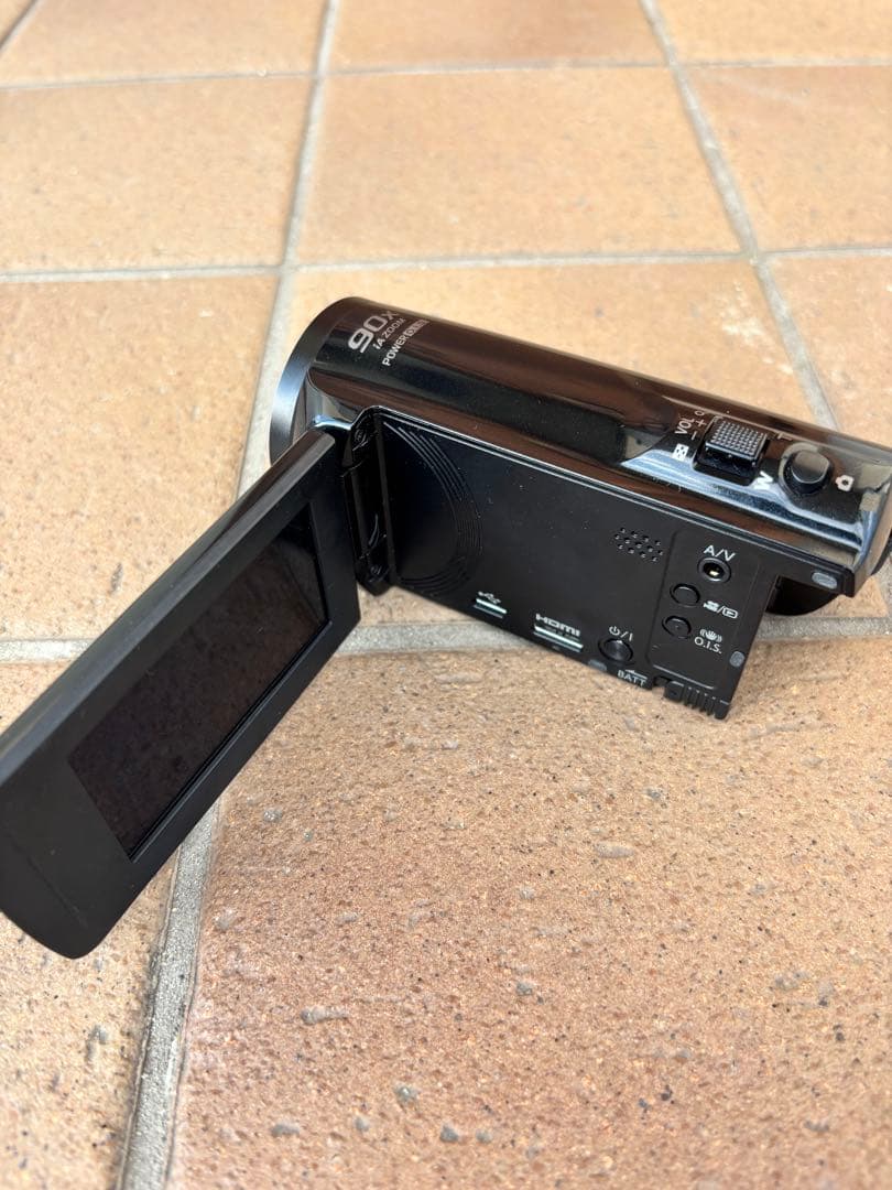 Panasonic HC-V230MフルHD ビデオカメラ 本体　即日発送