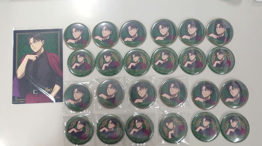 進撃の巨人 MAPPA リヴァイ 缶バッジ 24個 特典ポスカつき