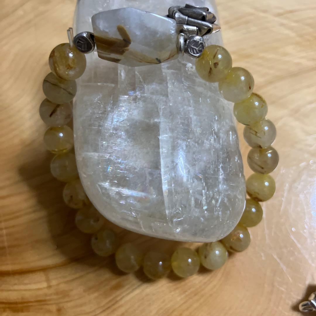 アメジストとモリオンカレンシルバーの薔薇、タイチンルチルブレスレット2本