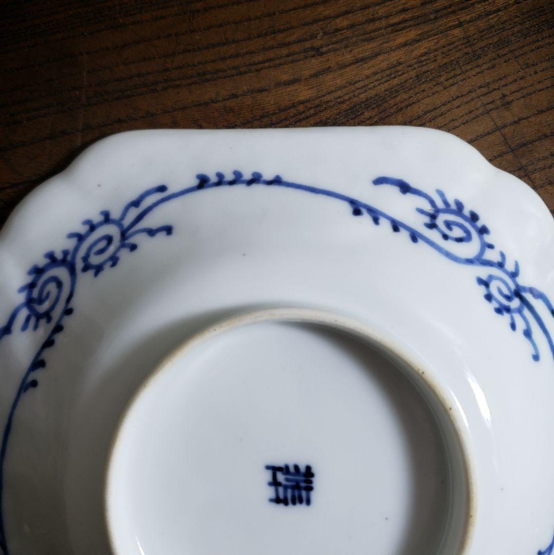 染付角皿　古伊万里　薄造　山水文様　牡丹文　唐草文　七宝繋文　江戸　明治　訳あり